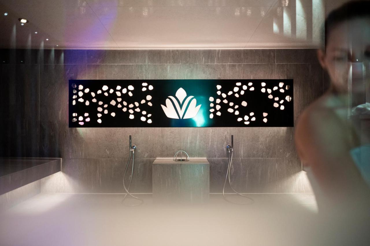 Alpine Spa Resort Viktoria Hafling Exterior photo